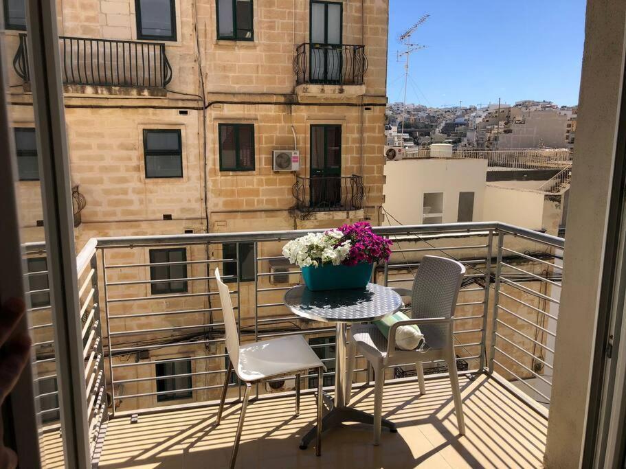 Well Located 2 Bedroom Flat In St.Julians St. Julian's Zewnętrze zdjęcie